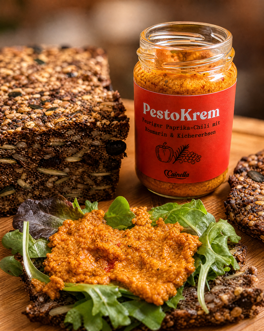 Saatenbrot mit Leinsamen und Flohsamenschalen